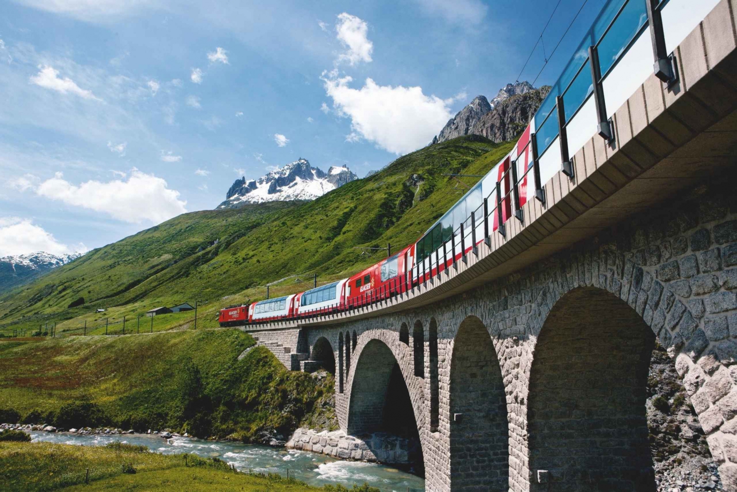 Zurich: Glacier Express's Swiss Alps & Lucerne Private Tour