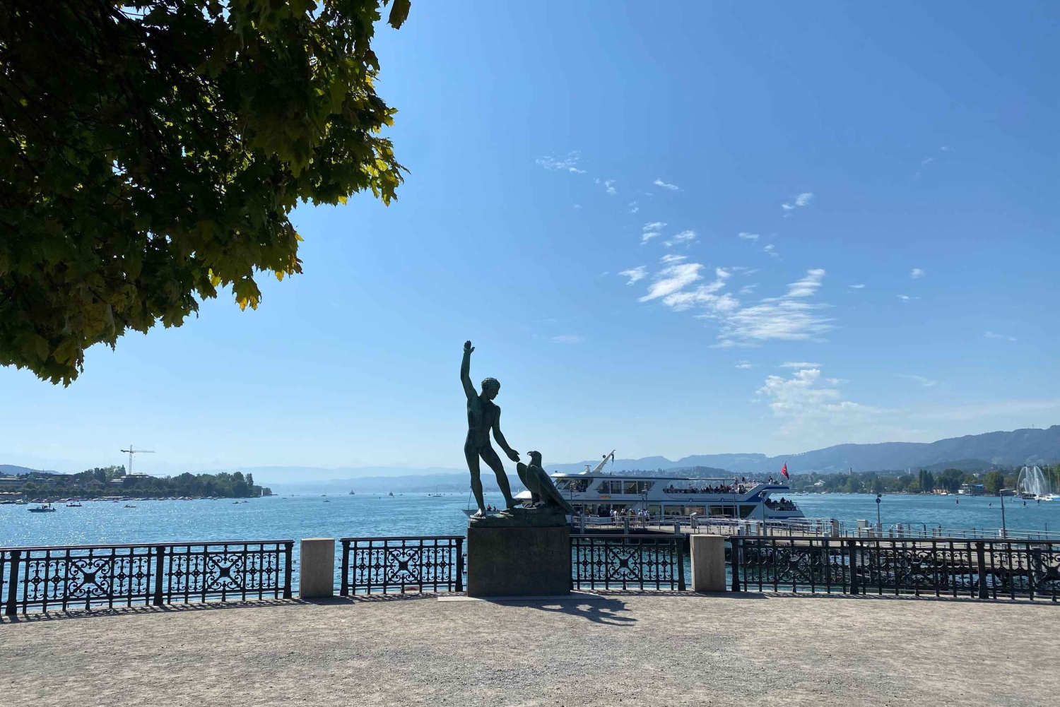 Zürich im Spiegel der Vergangenheit: Selbstgeführte Audiotour