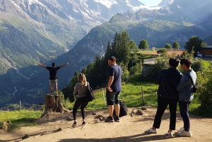 チューリッヒ発：ラウターブルンネンとミューレンのアルプス日帰りツアー（少人数グループ）をご案内します