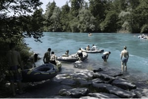 Zürich: Kellu Limmat-joella kuin paikallinen – yksityinen vesiseikkailu