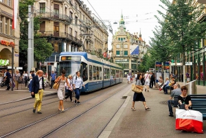 Zurich: Lindt Home of Chocolate, Lake Cruise Self-Guided