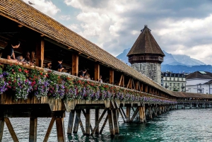 Zurich: Private Limousine Transfer to Lucerne