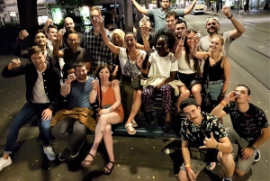 Zurich: Pub Crawl Nightlife Tour with Shots and Snacks