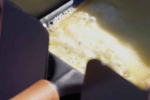 Zürich: Wanderung zum Aussichtspunkt von Zürich & Raclette im Freien