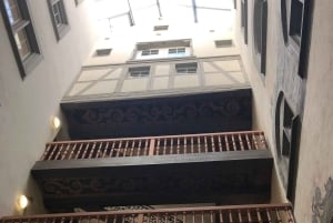 Zürich: Tour of the Past and Present day Zürich