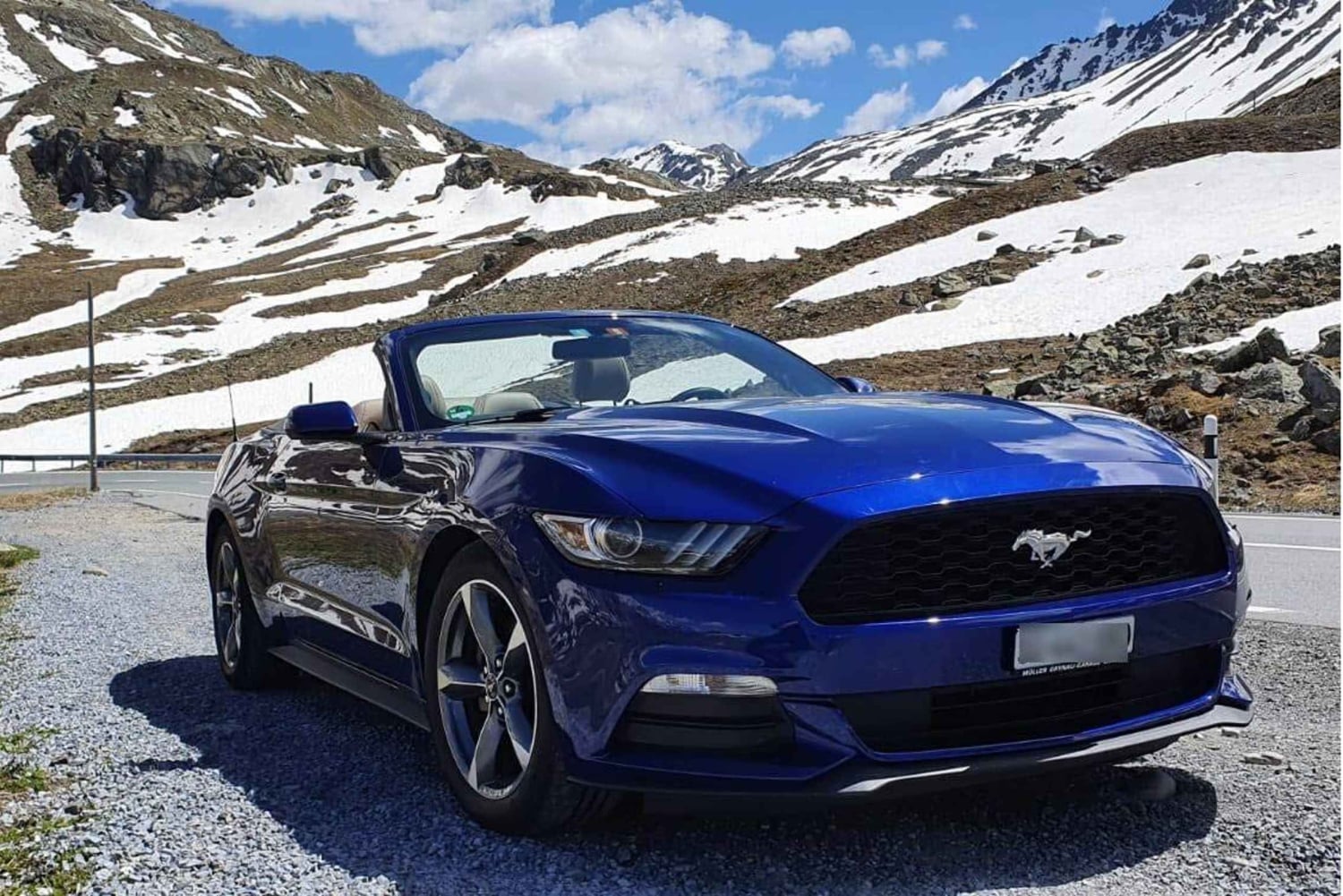 Zúrich: Recorre el Klausenpass con un Ford Mustang descapotable